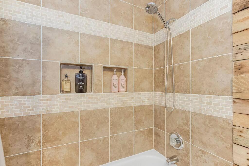 קנזס סיטי Becky & Marvels 420 Stay - Private Room מראה חיצוני תמונה